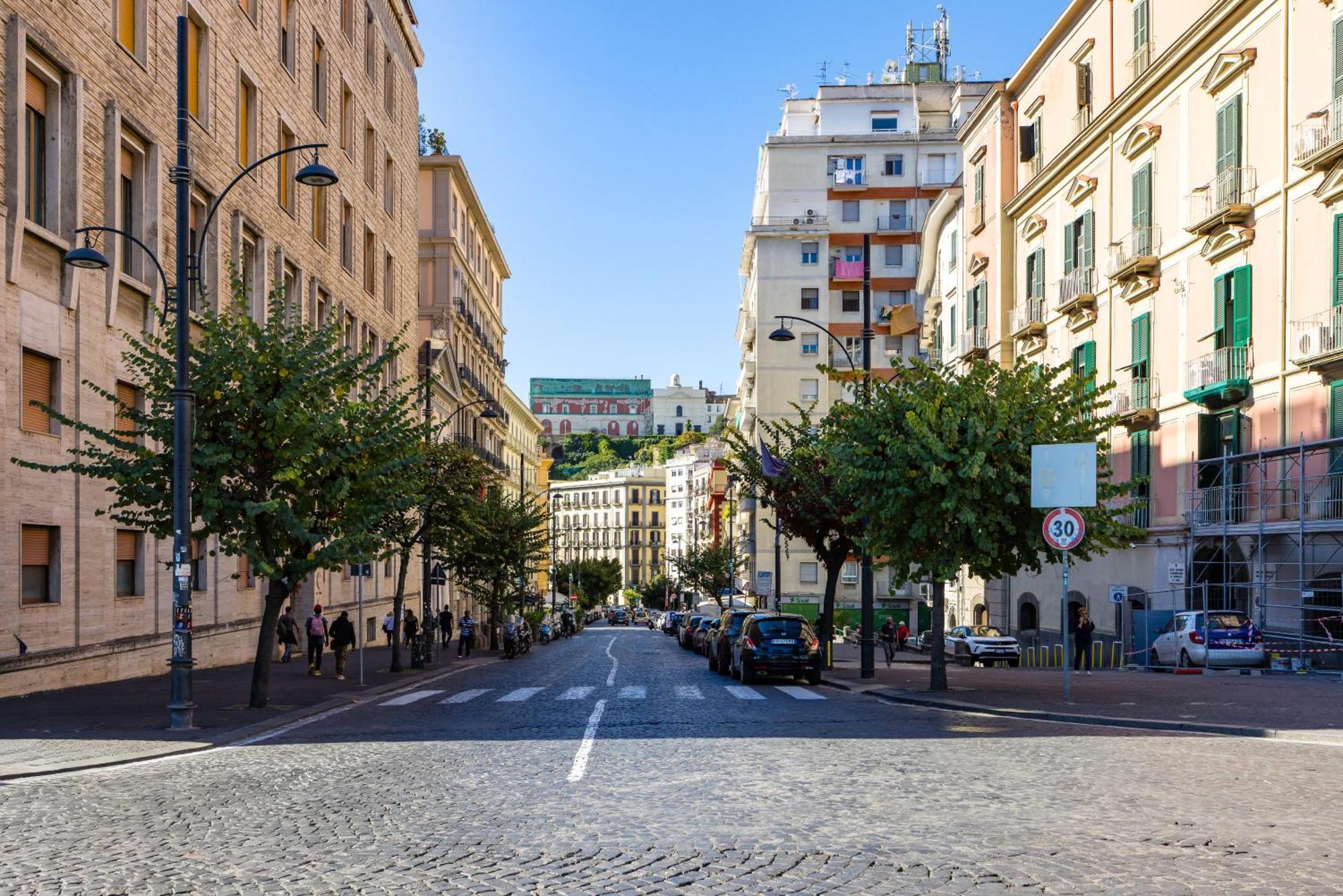 Mh Suites Plebiscito Napoli Ngoại thất bức ảnh