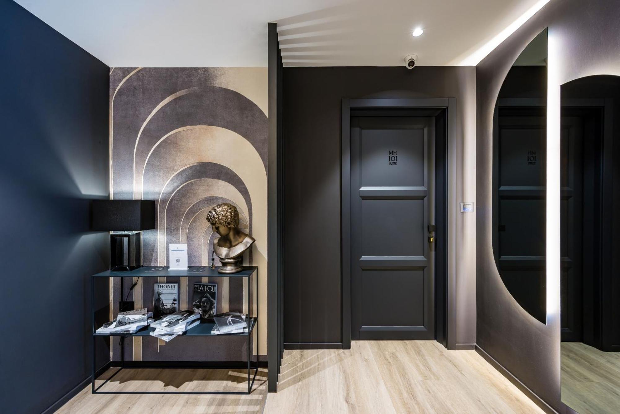 Mh Suites Plebiscito Napoli Ngoại thất bức ảnh