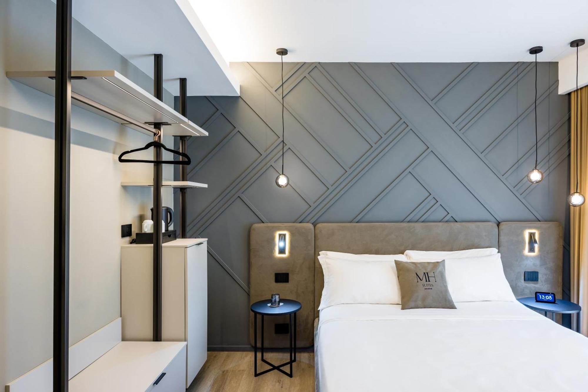 Mh Suites Plebiscito Napoli Ngoại thất bức ảnh