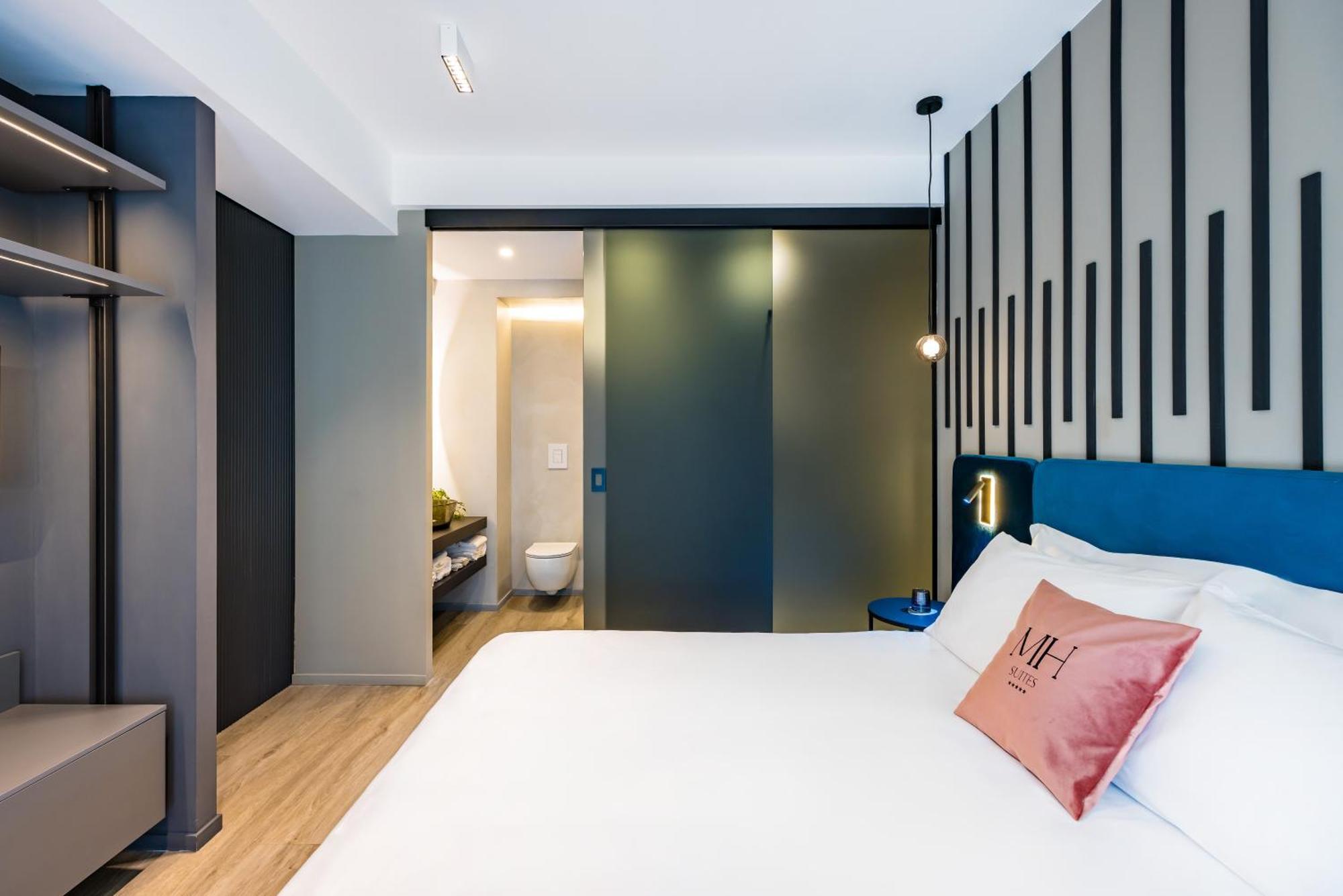Mh Suites Plebiscito Napoli Ngoại thất bức ảnh