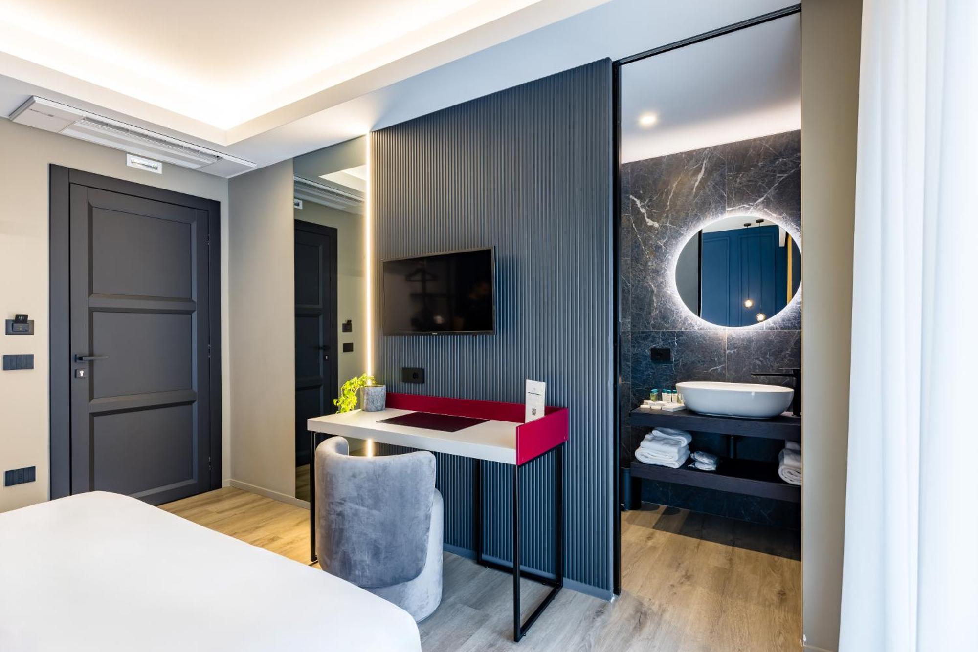 Mh Suites Plebiscito Napoli Ngoại thất bức ảnh