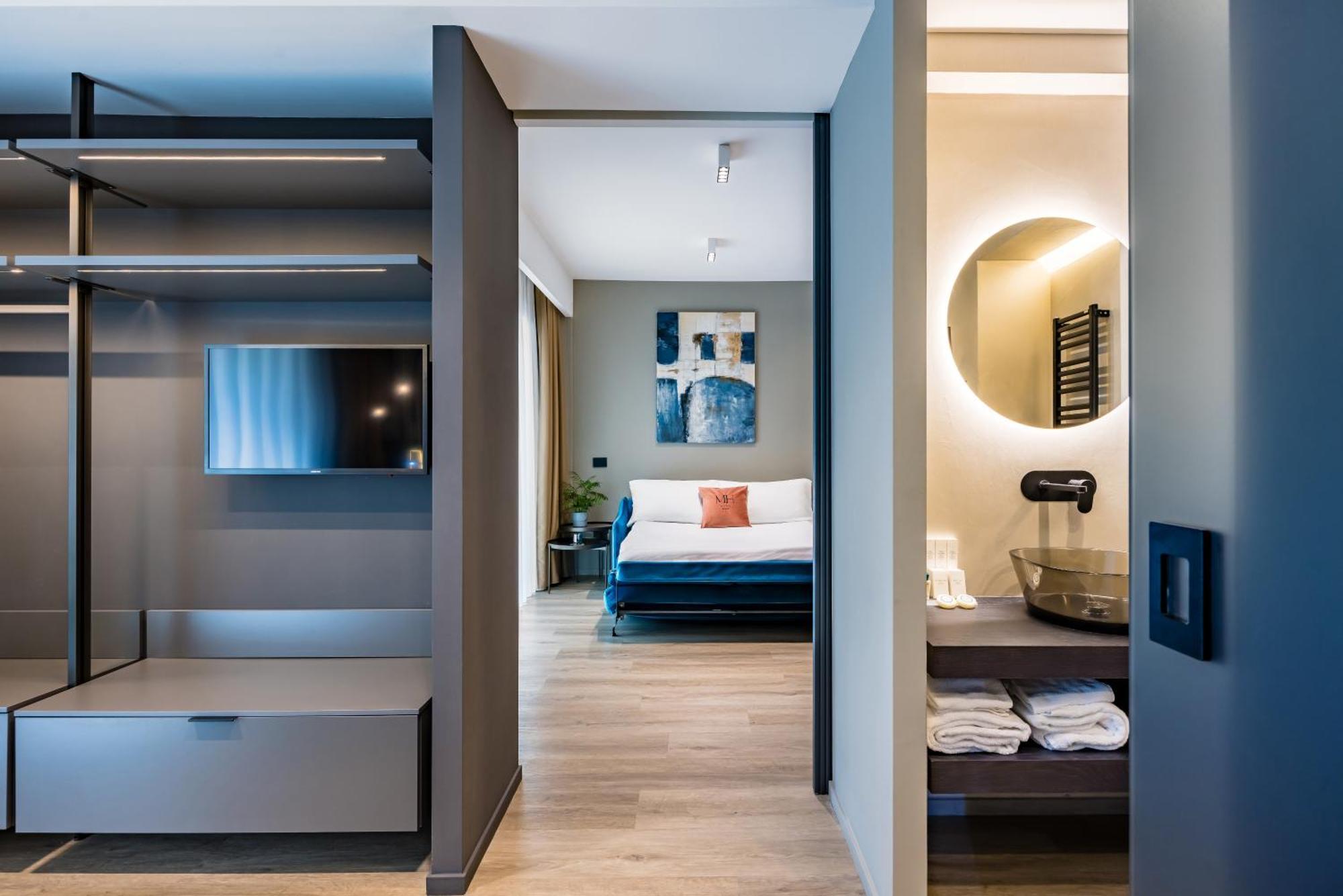 Mh Suites Plebiscito Napoli Ngoại thất bức ảnh