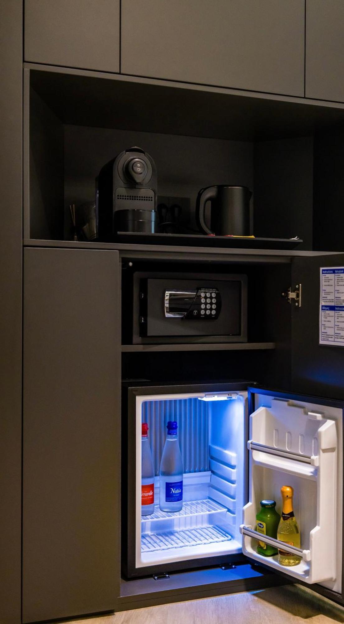 Mh Suites Plebiscito Napoli Ngoại thất bức ảnh